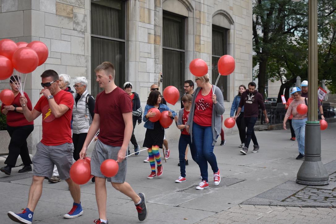 Pendant le Marche de sensibilisation TSAF